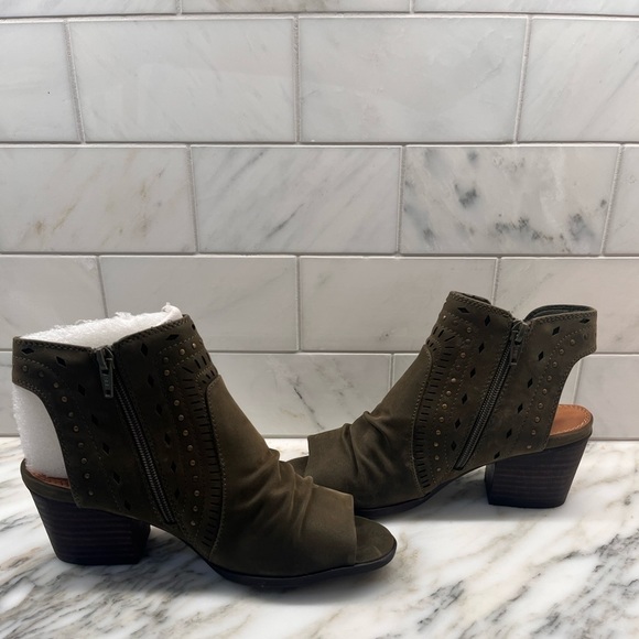 Baretraps Izzie Shooties Peep Toe Women's Shoes Moss Size 5 - Picture 7 of 14